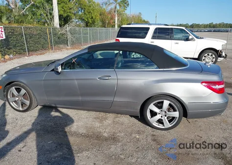 2013 Mercedes-Benz E 350 z USA, uszkodzony, nr VIN WDDKK5KF5DF217859